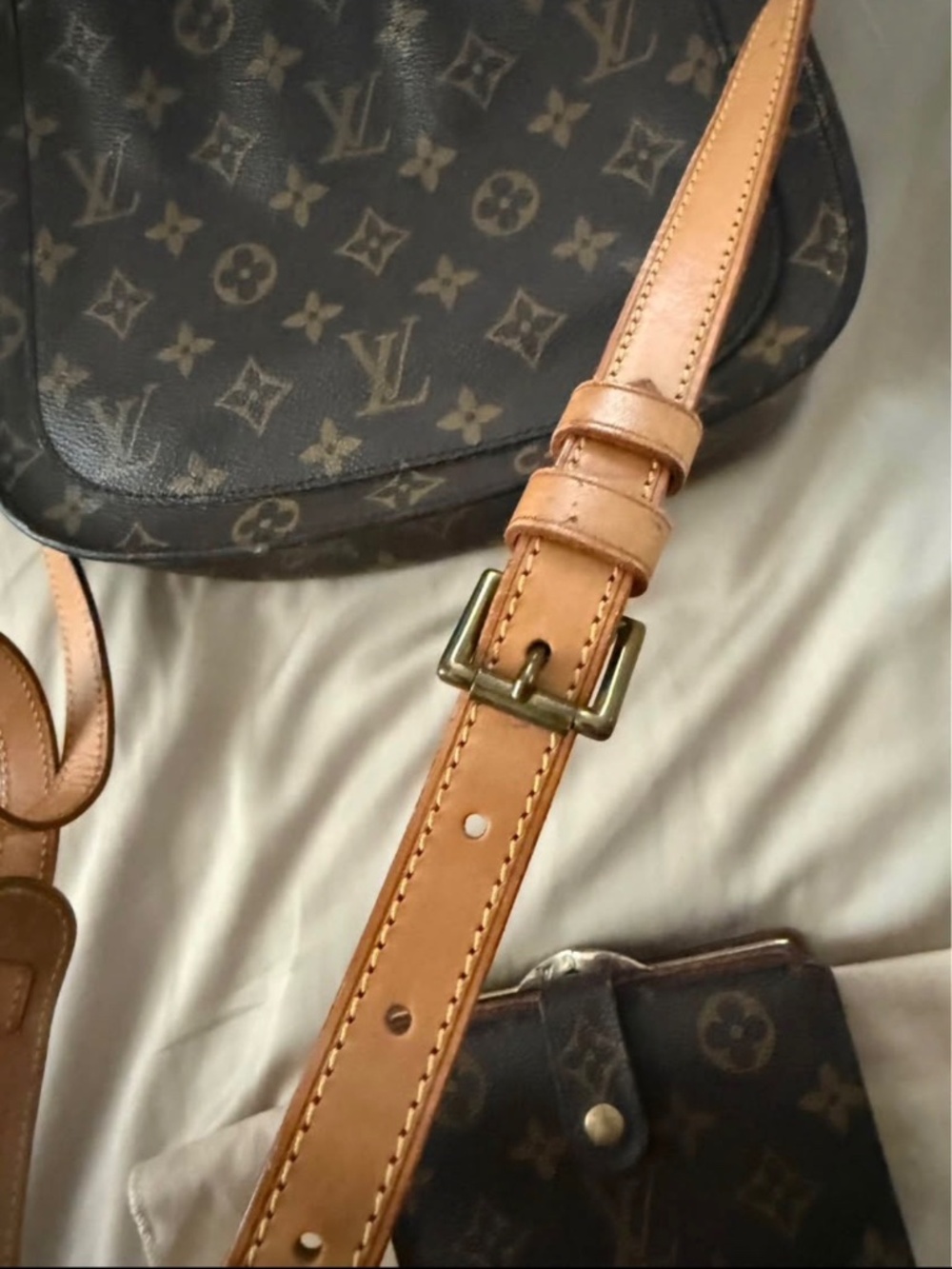AUTHENTIC Louis Vuitton St.Cloud crossbody with Louis Vuitton wallet - Picture 7 of 10
